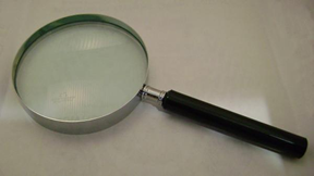 SELSI Hand Magnifier with Round Glass Lens